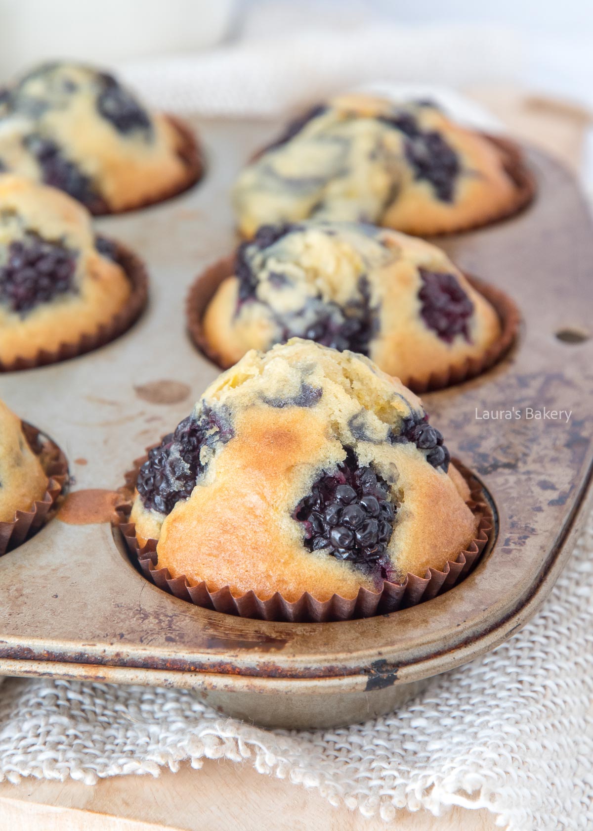 Lemon blackberry muffins-3
