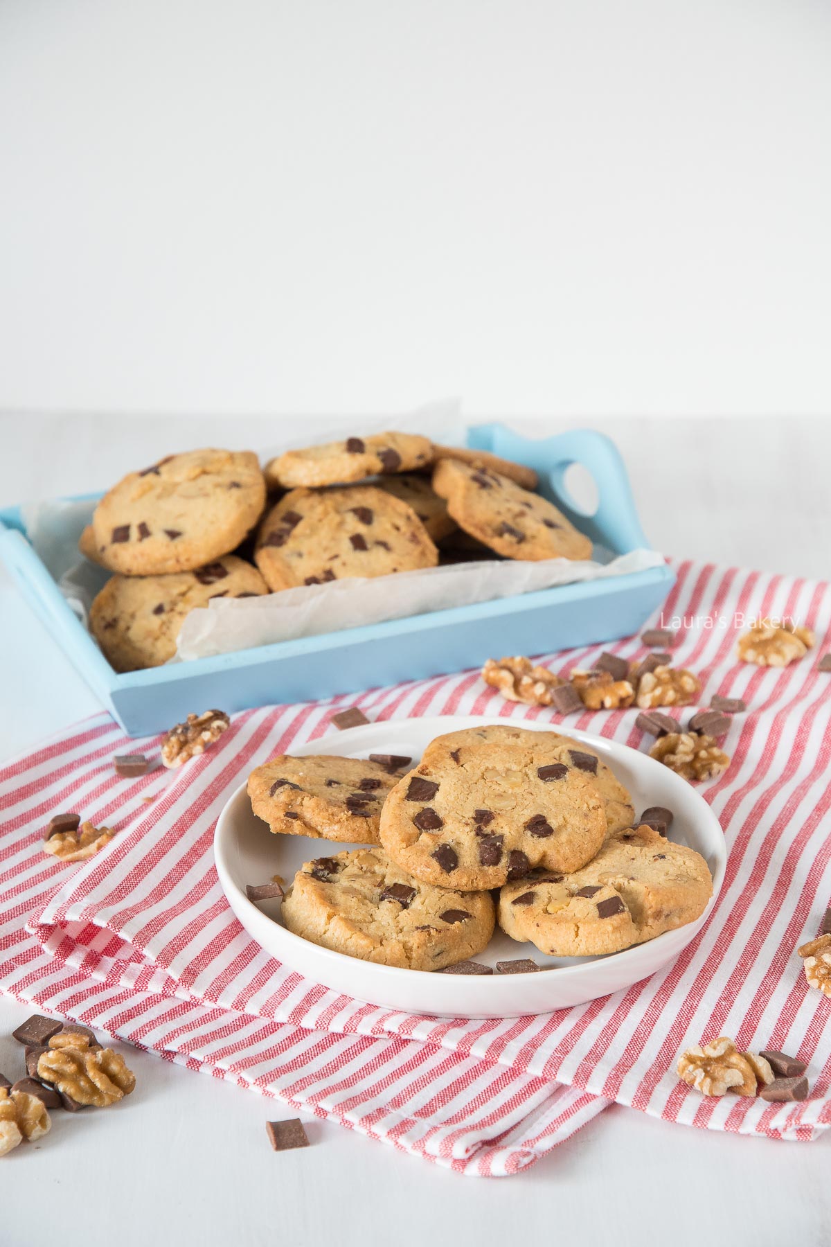 Walnut chocolate chip cookies-2