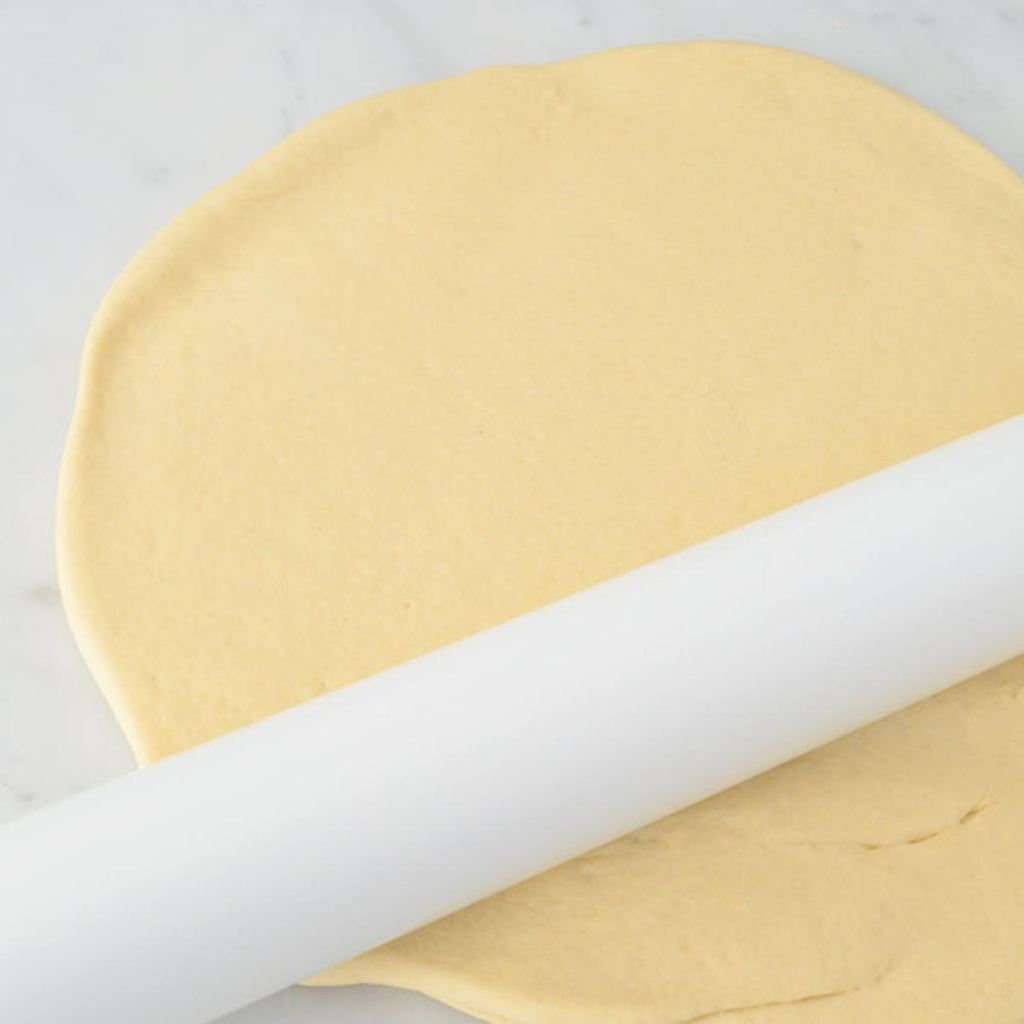 homemade-pizza-dough-easy-recipe-for-crispy-crust-in-laura-s-bakery