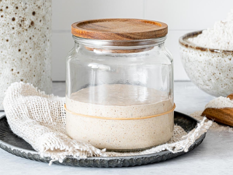 How to make a sourdough starter