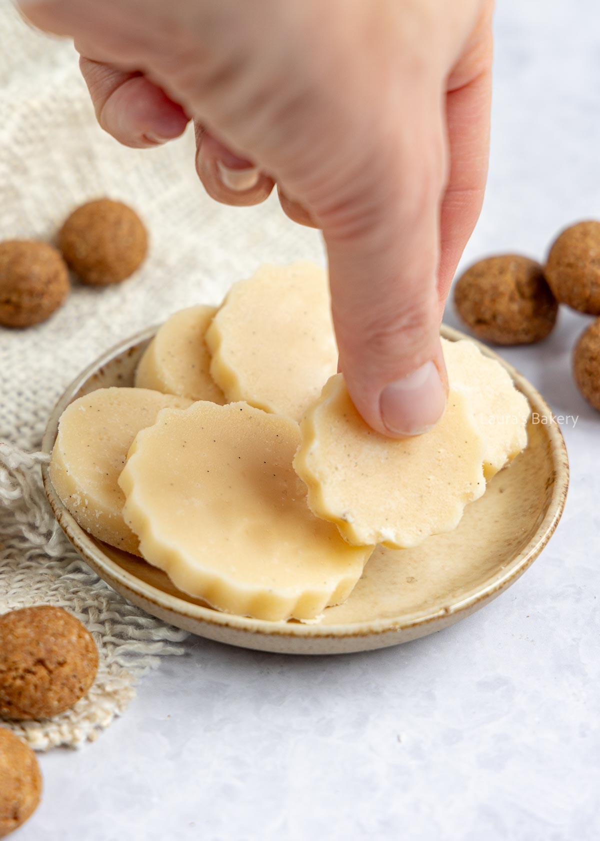 Traditional Dutch borstplaat-2